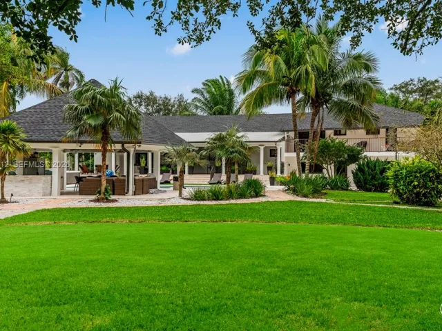 Продажа дома по адресу 14875 SW 212th St - фото 6312484