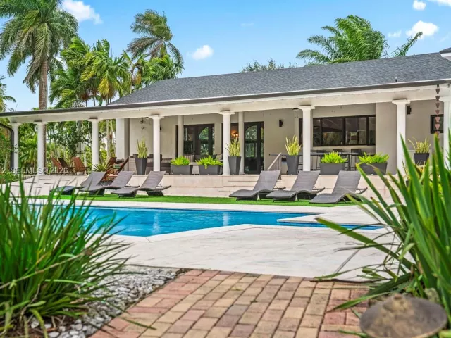 Продажа дома по адресу 14875 SW 212th St - фото 6312486