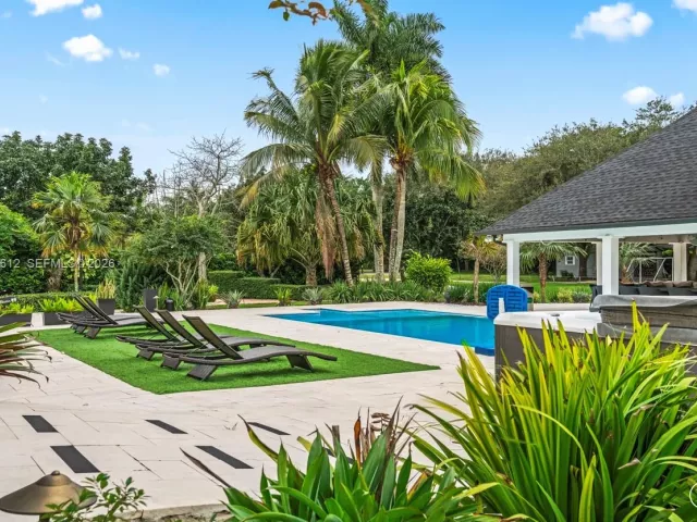 Продажа дома по адресу 14875 SW 212th St - фото 6312487