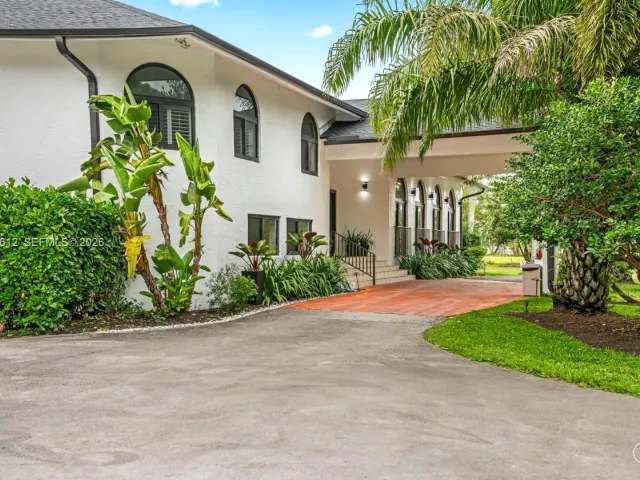 Продажа дома по адресу 14875 SW 212th St - фото 6312491