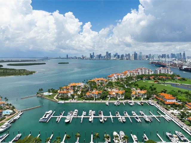 Продажа дома по адресу 1006 Links Drive - фото 5521449