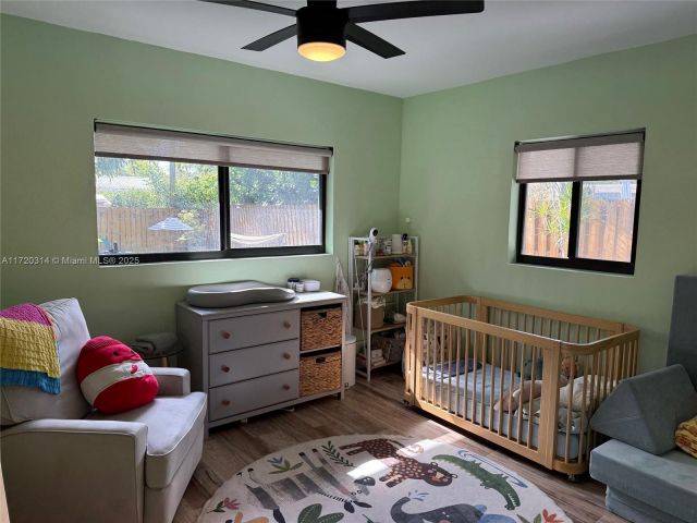 Продажа дома по адресу 208 NE 16th Pl - фото 5564452