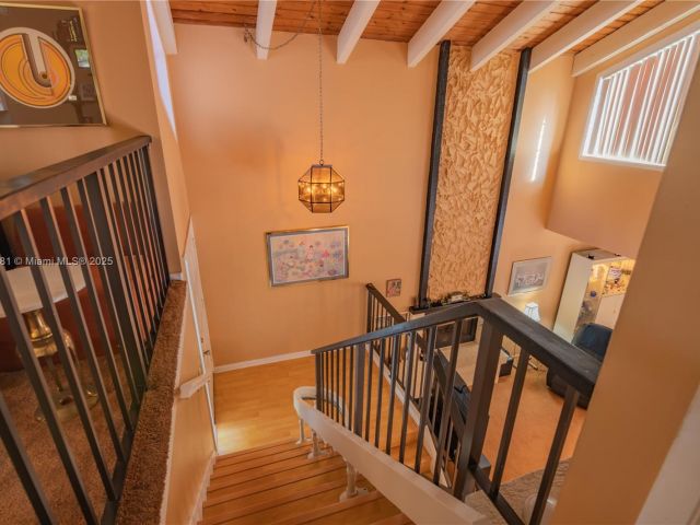 Продажа дома по адресу 36 Eastmont Rd - фото 5704271