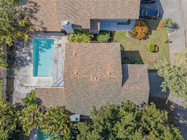 Продажа дома по адресу 36 Eastmont Rd - фото 5704280