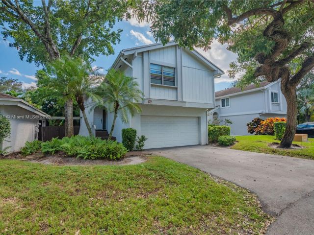 Продажа дома по адресу 36 Eastmont Rd - фото 5704282