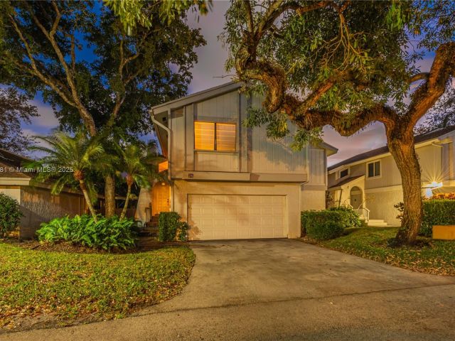 Продажа дома по адресу 36 Eastmont Rd - фото 5704283