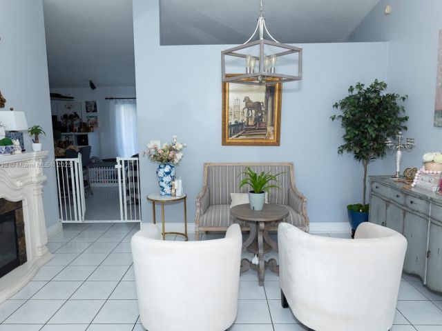 Продажа дома по адресу 15201 SW 177th Ter - фото 5783443