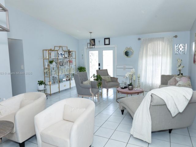 Продажа дома по адресу 15201 SW 177th Ter - фото 5783444