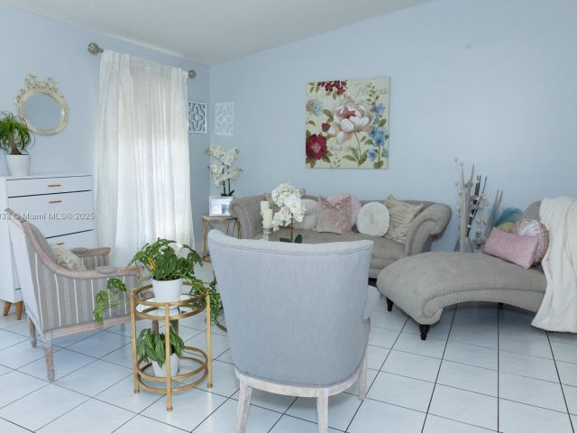 Продажа дома по адресу 15201 SW 177th Ter - фото 5783445