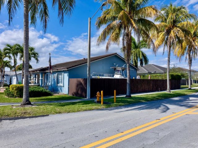 Продажа дома по адресу 15201 SW 177th Ter - фото 5783446