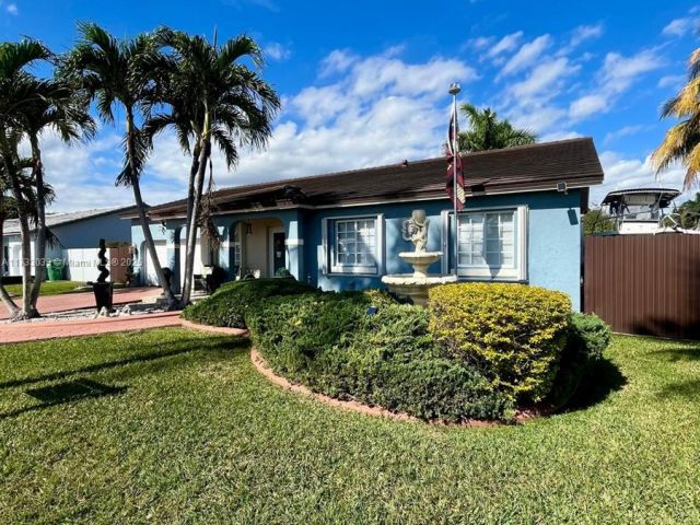 Продажа дома по адресу 15201 SW 177th Ter - фото 5783453