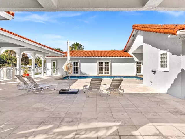 Продажа дома по адресу 12904 Banyan Rd - фото 9047834