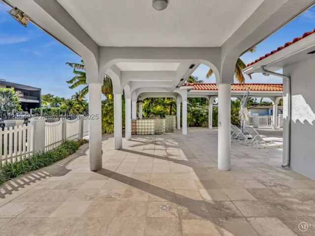 Продажа дома по адресу 12904 Banyan Rd - фото 9047840