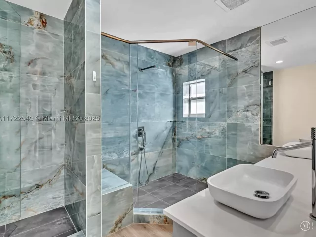 Продажа дома по адресу 12904 Banyan Rd - фото 9047887