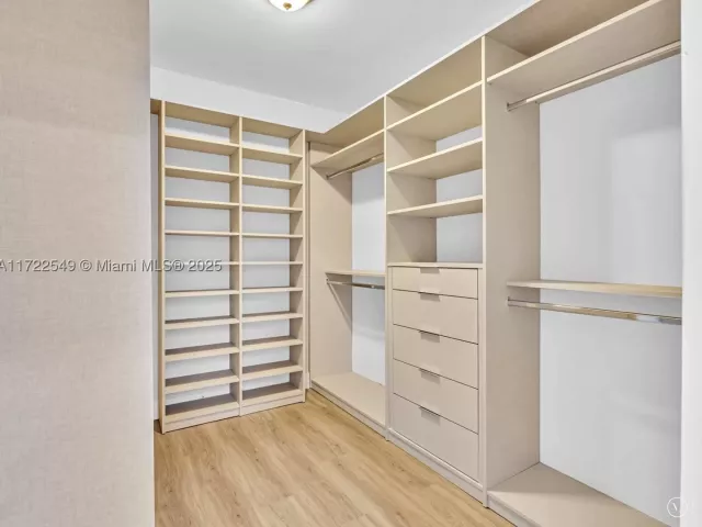 Продажа дома по адресу 12904 Banyan Rd - фото 9047936
