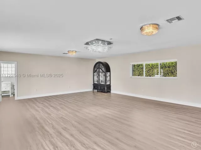 Продажа дома по адресу 12904 Banyan Rd - фото 9047938
