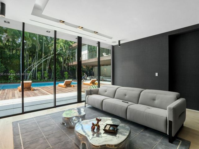 Продажа дома по адресу 4040 Kiaora St - фото 5774053