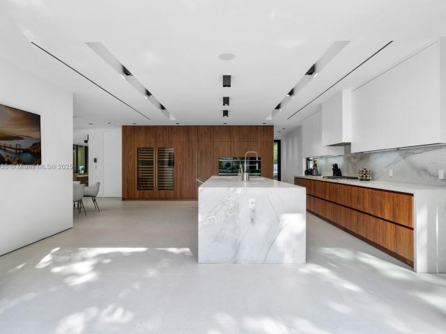 Продажа дома по адресу 4040 Kiaora St - фото 5774064