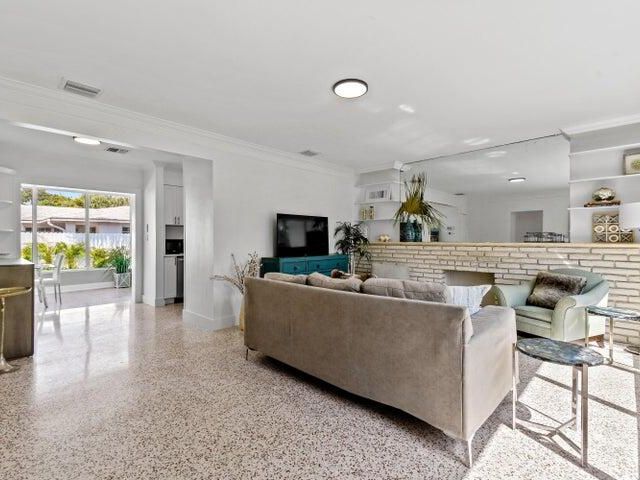 Дом в аренду по адресу 3415 N Flagler Drive - фото 6374349