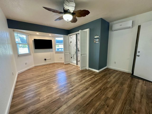 Продажа дома по адресу 4260 NE 11th Avenue - фото 6304267