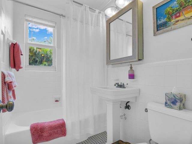 Дом в аренду по адресу 902 E Boca Raton Road - фото 6507894