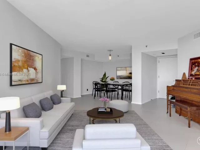 Продажа квартиры #2003 - фото 6435322