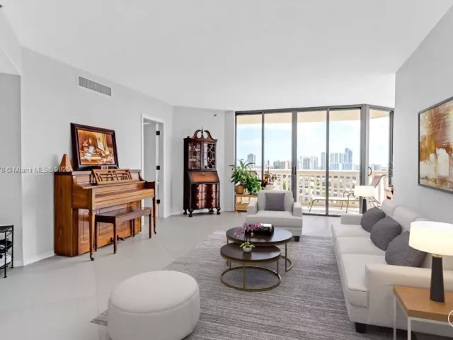 Продажа квартиры #2003 - фото 6435324