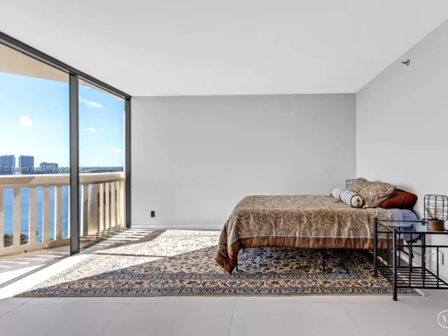 Продажа квартиры #2003 - фото 6435311