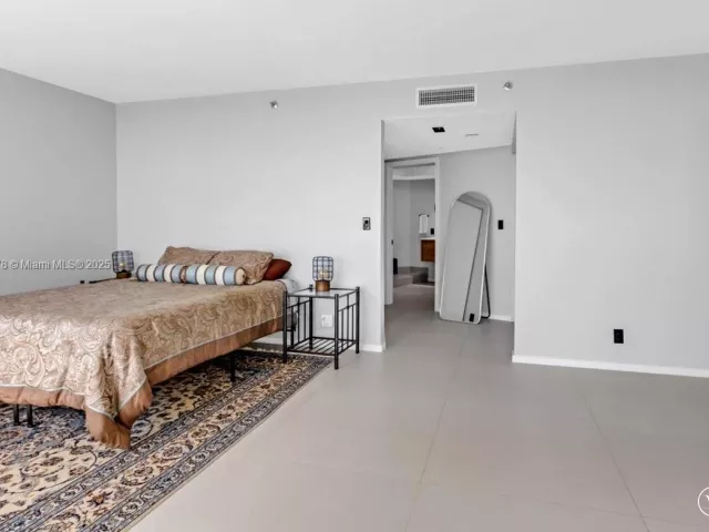 Продажа квартиры #2003 - фото 6435312