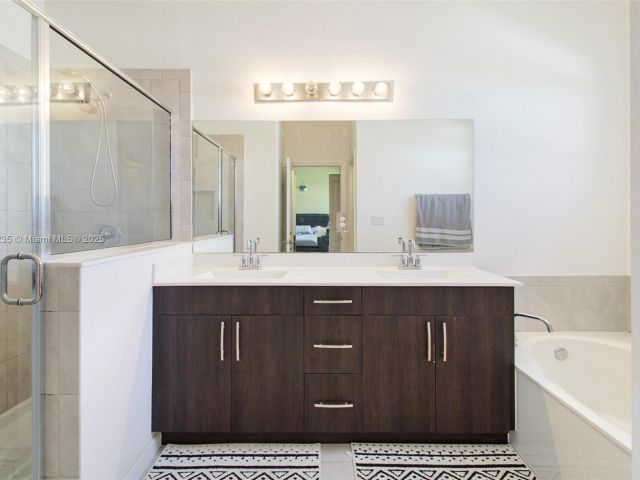 Продажа дома по адресу 13251 SW 274th Ter - фото 6124069