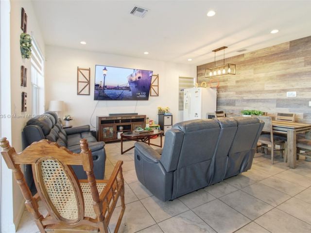 Продажа дома по адресу 13251 SW 274th Ter - фото 6124081