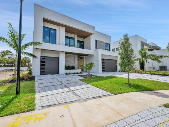 Продажа дома по адресу 16686 Mosaic Place - фото 6013819