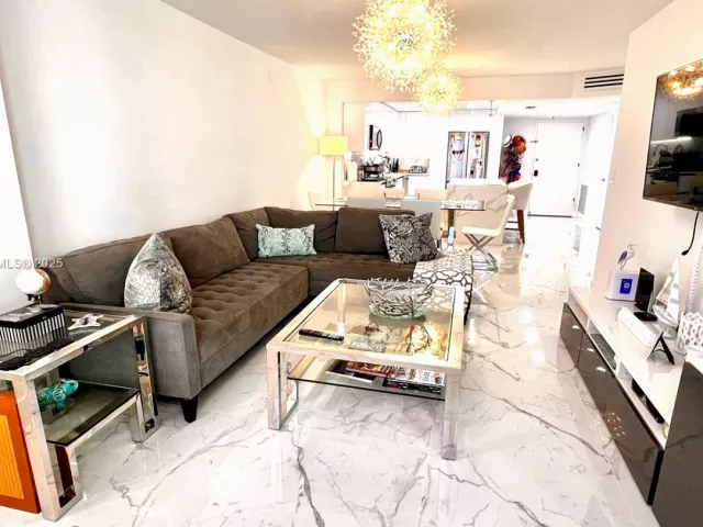 Продажа квартиры #1210 - фото 5796563