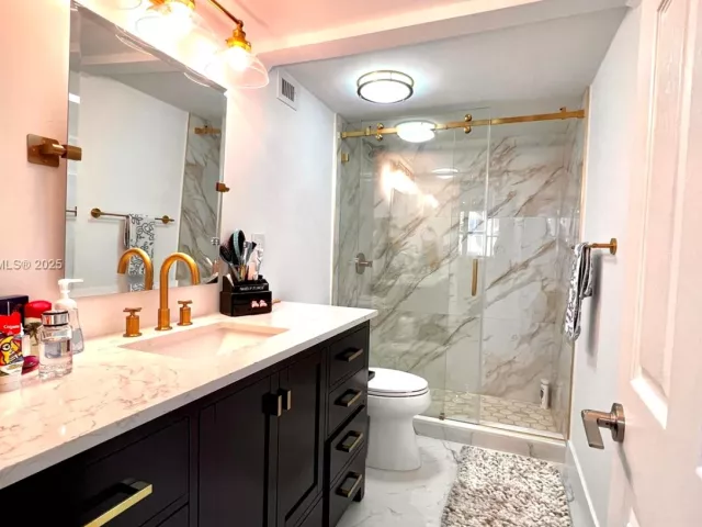 Продажа квартиры #1210 - фото 5796553