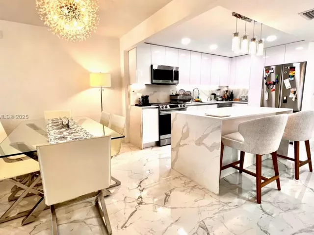 Продажа квартиры #1210 - фото 5796559