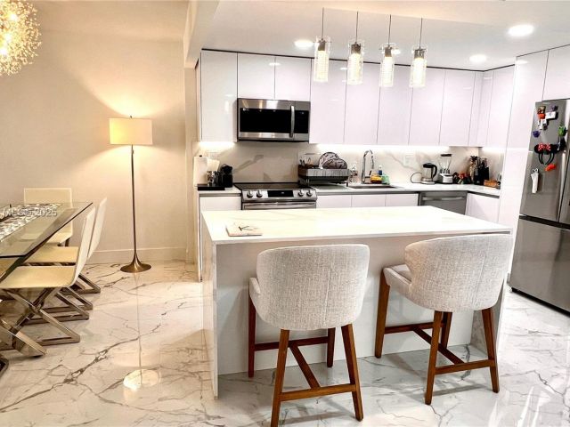 Продажа квартиры #1210 - фото 5796560