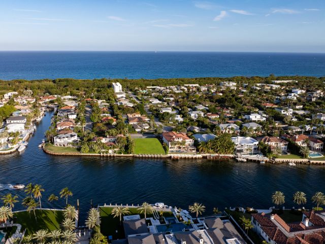 Продажа дома по адресу 601 NE Spanish Trail - фото 6102138