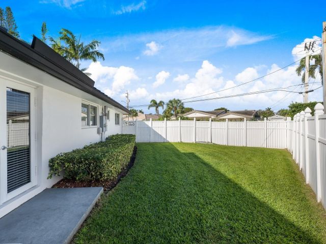 Продажа дома по адресу 5500 NE 31st Avenue - фото 5802460