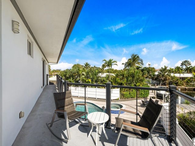 Продажа дома по адресу 5500 NE 31st Avenue - фото 5802462