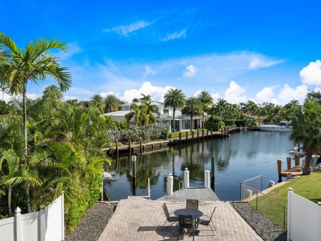 Продажа дома по адресу 5500 NE 31st Avenue - фото 5802464