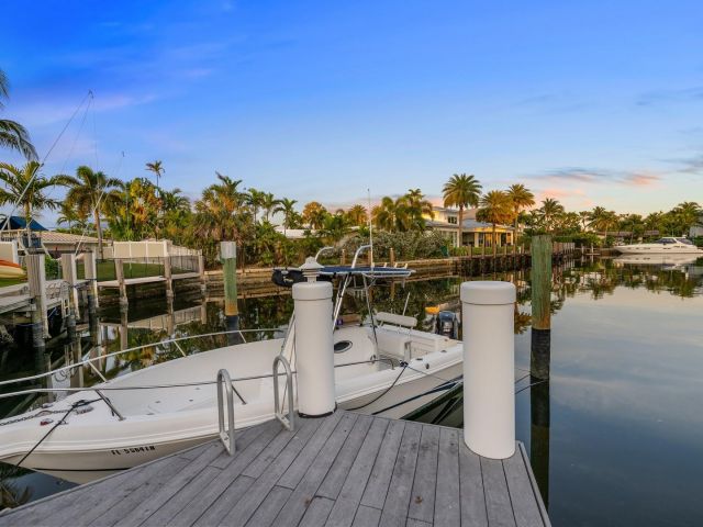 Продажа дома по адресу 5500 NE 31st Avenue - фото 5802466