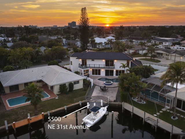 Продажа дома по адресу 5500 NE 31st Avenue - фото 5802473