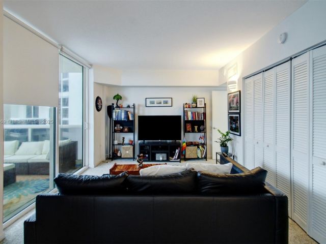 Продажа квартиры #817 - фото 5583540