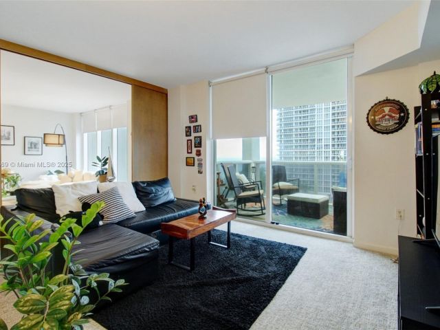 Продажа квартиры #817 - фото 5583541