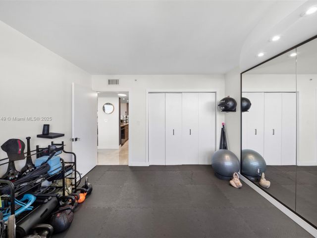 Продажа квартиры #1004 - фото 6243755