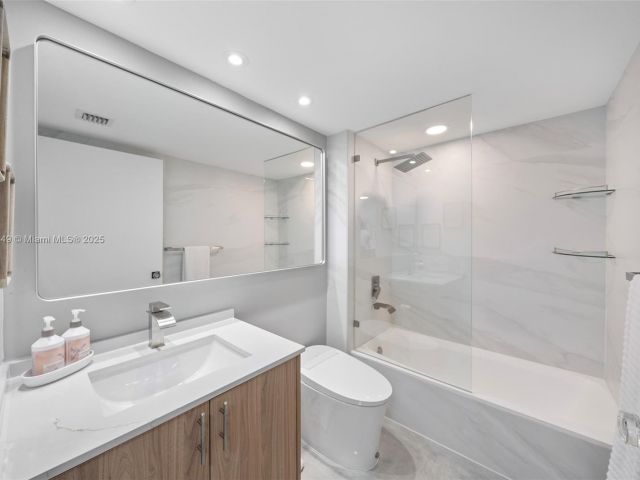 Продажа квартиры #1004 - фото 6243759