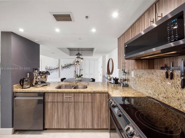 Продажа квартиры #1004 - фото 6243762