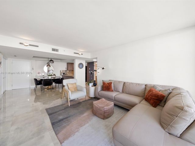 Продажа квартиры #1004 - фото 6243766