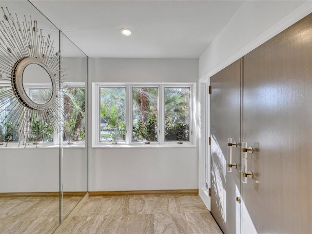 Продажа дома по адресу 18 Nurmi Dr - фото 5893129