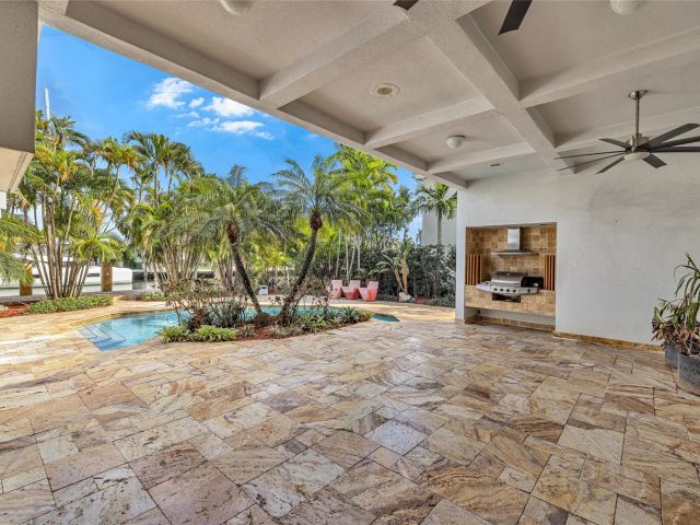 Продажа дома по адресу 18 Nurmi Dr - фото 5893135